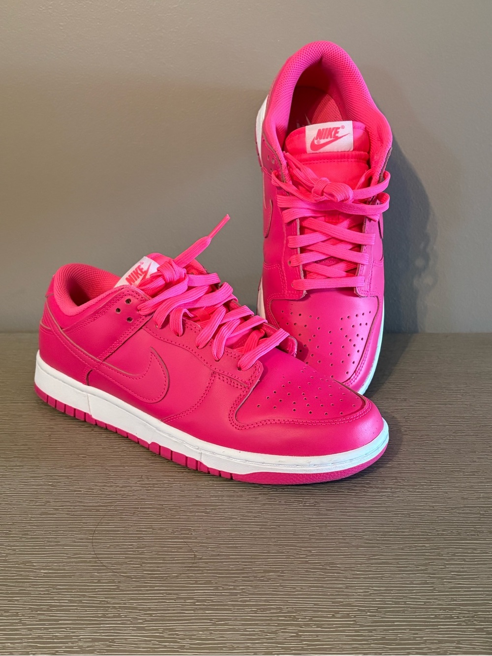 Nike Dunk Low Hyper Pink Women’s Sz 11 | very good Condition